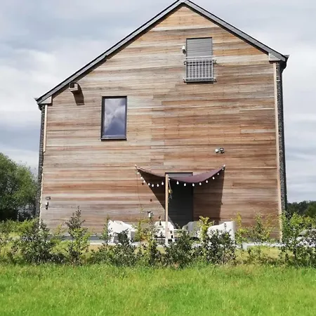 Le Hurlement Du Loup Bed and Breakfast 3*